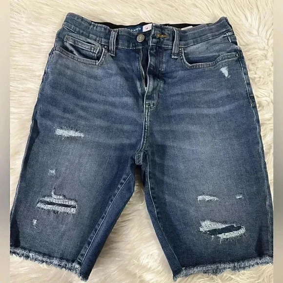 Old Navy Slim Distressed Jean Shorts Size 16 - Picture 1 of 5